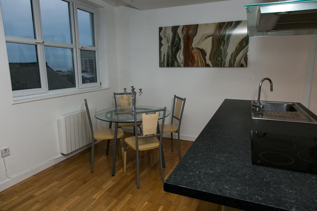 Quayside Apartments ニューカッスル・アポン・タイン エクステリア 写真